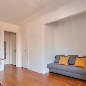 https://studio-appartement-quartier-galeries-lafayette-haussmann-2.fr-paris.fr
